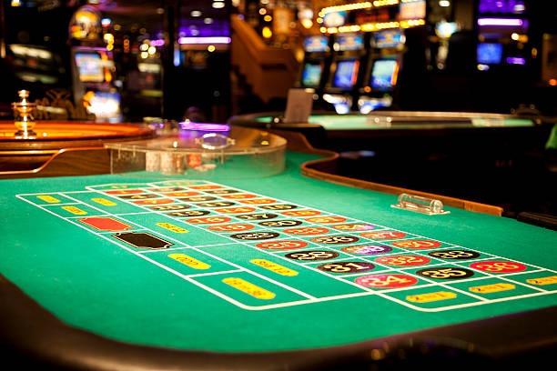 Golden Toad slot game interface showing paytable and bonus features on rusa33 login